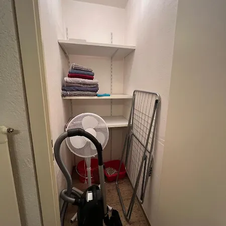 Lägenhet Warm Centrally Located And Quiet In