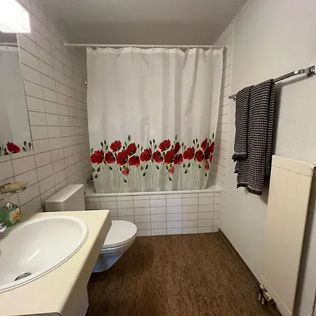 Warm Centrally Located And Quiet In Appartement