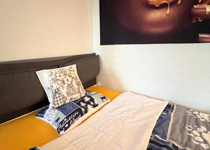 Warm Centrally Located And Quiet In Apartament